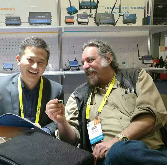 前來支持有人的美國(guó)客戶 前來支持有人的美國(guó)客戶